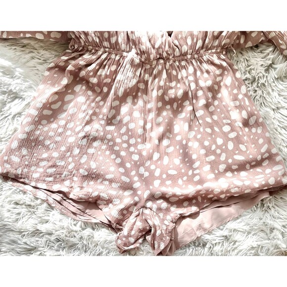 Pink Lily Polka Dot Romper in Mauve & White Size Small - Picture 8 of 11